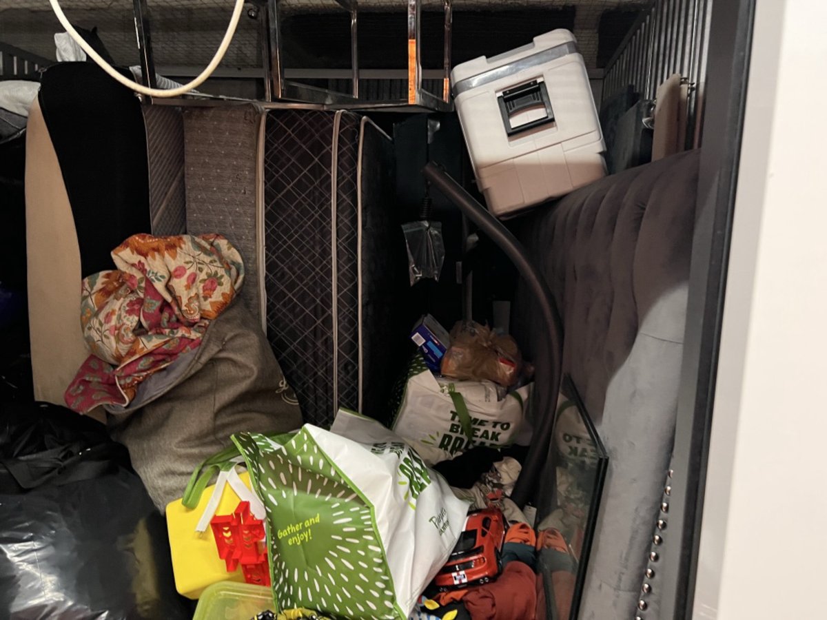 10 x 12 storage unit in Coconut Creek, FL