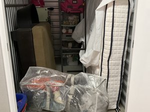 5 x 10 storage unit in Modesto, CA