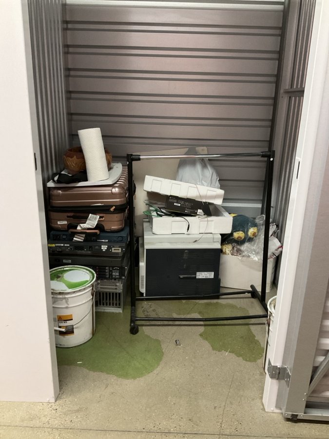 5 x 5 storage unit in Modesto, CA