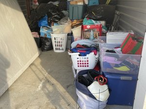 10 x 30 storage unit in Tracy, CA