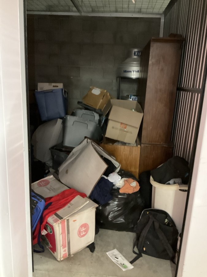 15 x 10 storage unit in Modesto, CA
