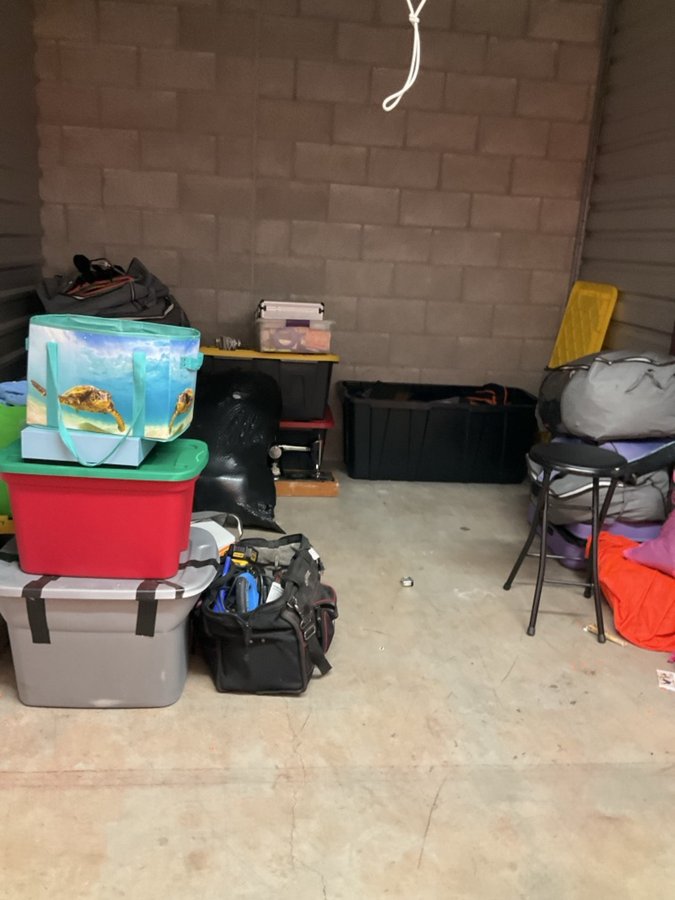 10 x 10 storage unit in Tracy, CA