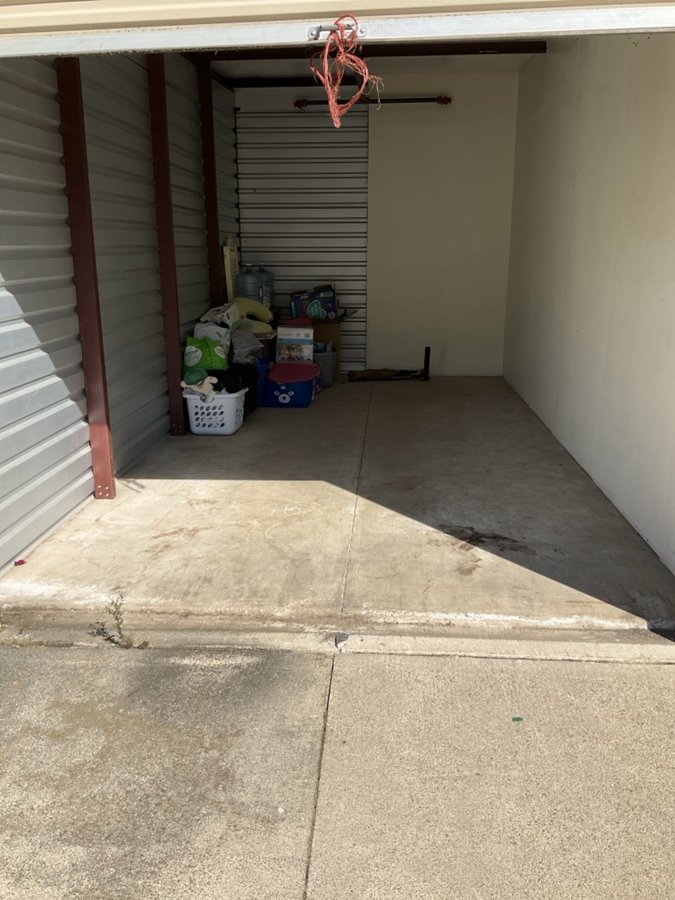 10 x 20 storage unit in Soulsbyville, CA