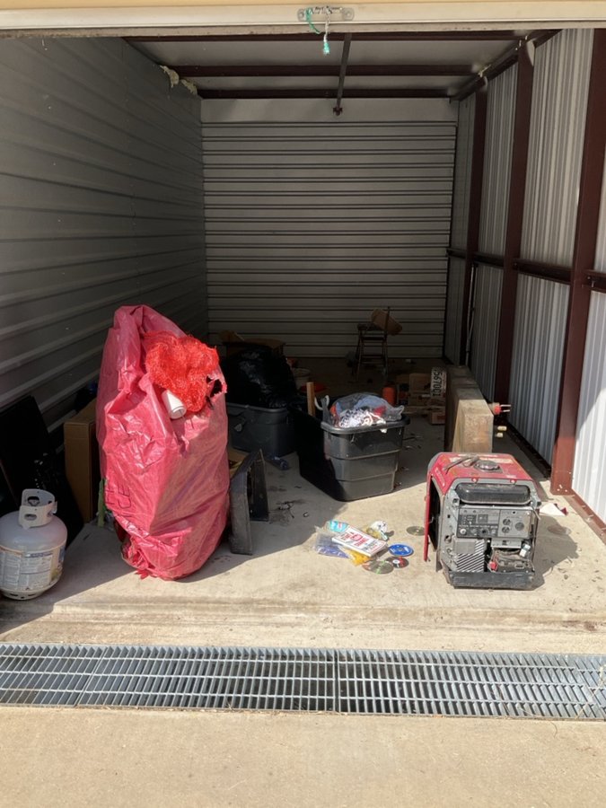 10 x 20 storage unit in Soulsbyville, CA