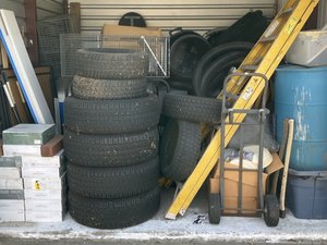 10 x 10 storage unit in Soulsbyville, CA