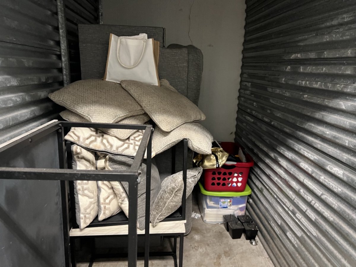 5 x 10 storage unit in Pompano Beach, FL