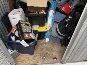 8 x 10 storage unit in Anaheim, CA