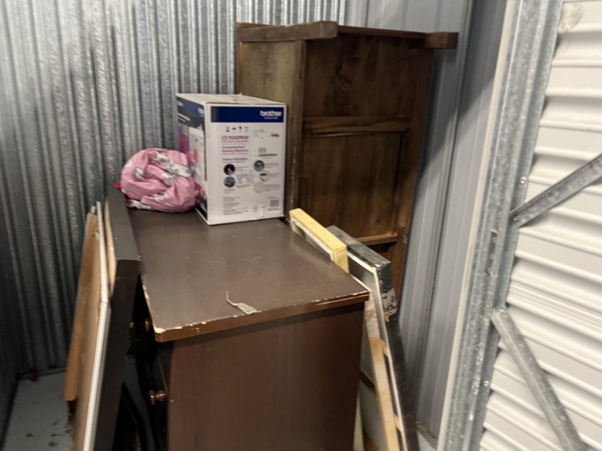 10 x 5 storage unit in Coral Springs, FL