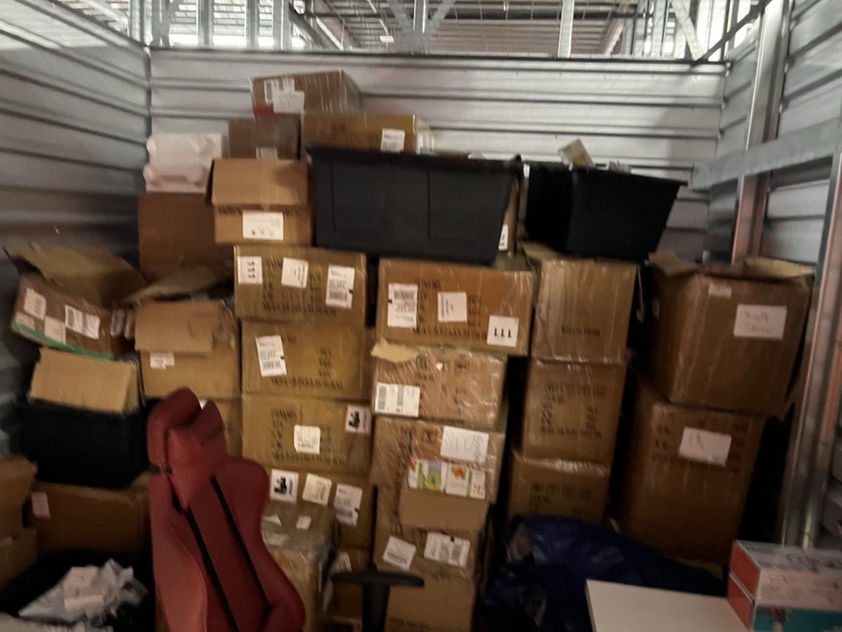 10 x 10 storage unit in Fort Lauderdale, FL