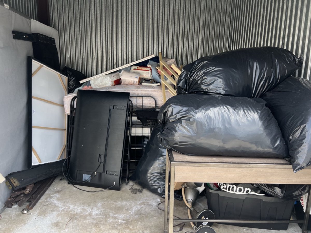 10 x 10 storage unit in Coral Springs, FL