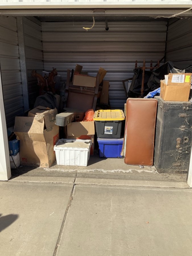 10 x 10 storage unit in Ripon, CA