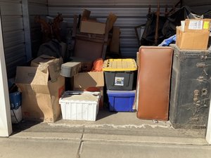 10 x 10 storage unit in Ripon, CA