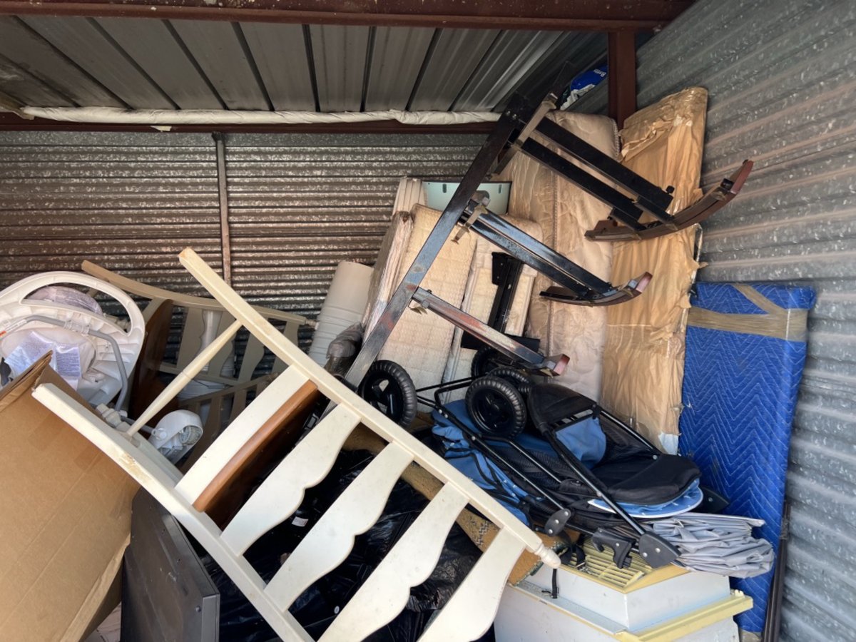 10 x 10 storage unit in Pompano Beach, FL