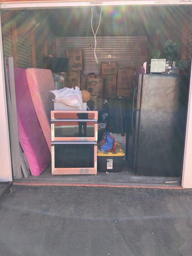 10 x 14 storage unit in Fresno, CA