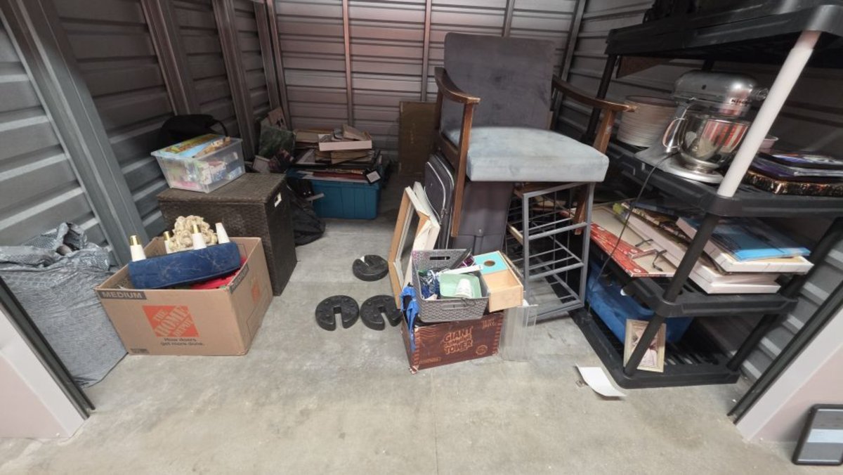 10 x 10 storage unit in Fort Lauderdale, FL