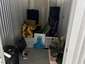 5 x 10 storage unit in Tamarac, FL