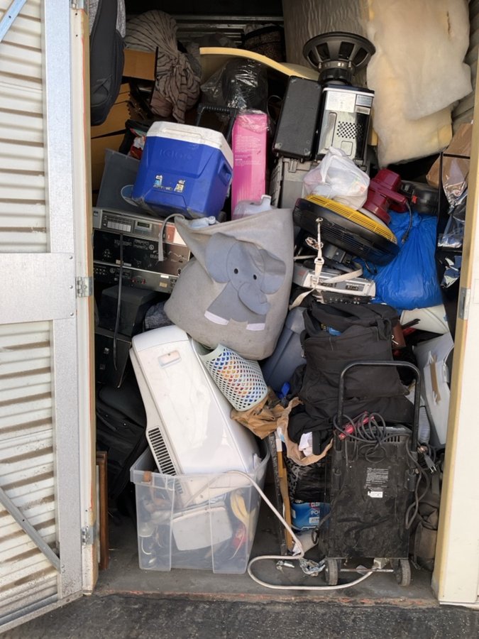 7 x 10 storage unit in Fresno, CA