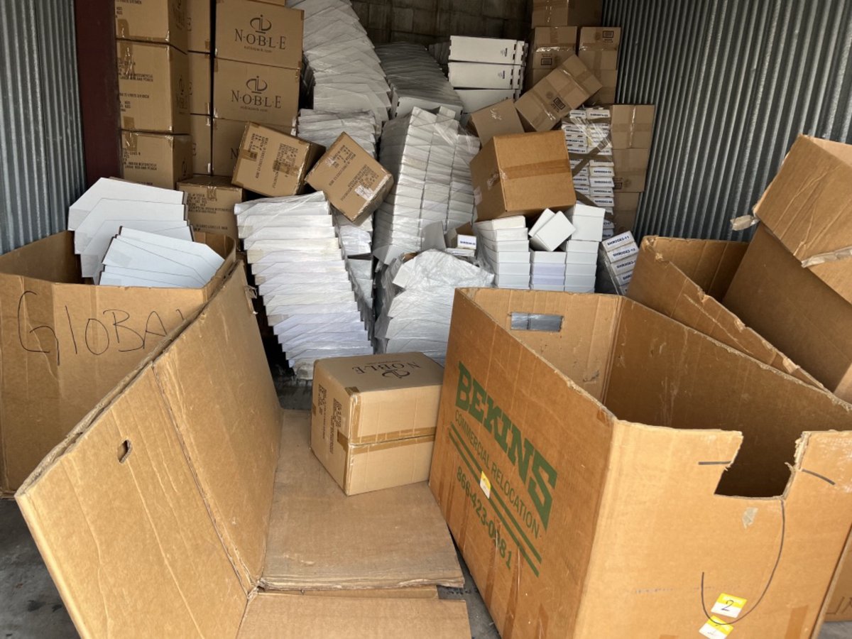 10 x 20 storage unit in Coral Springs, FL