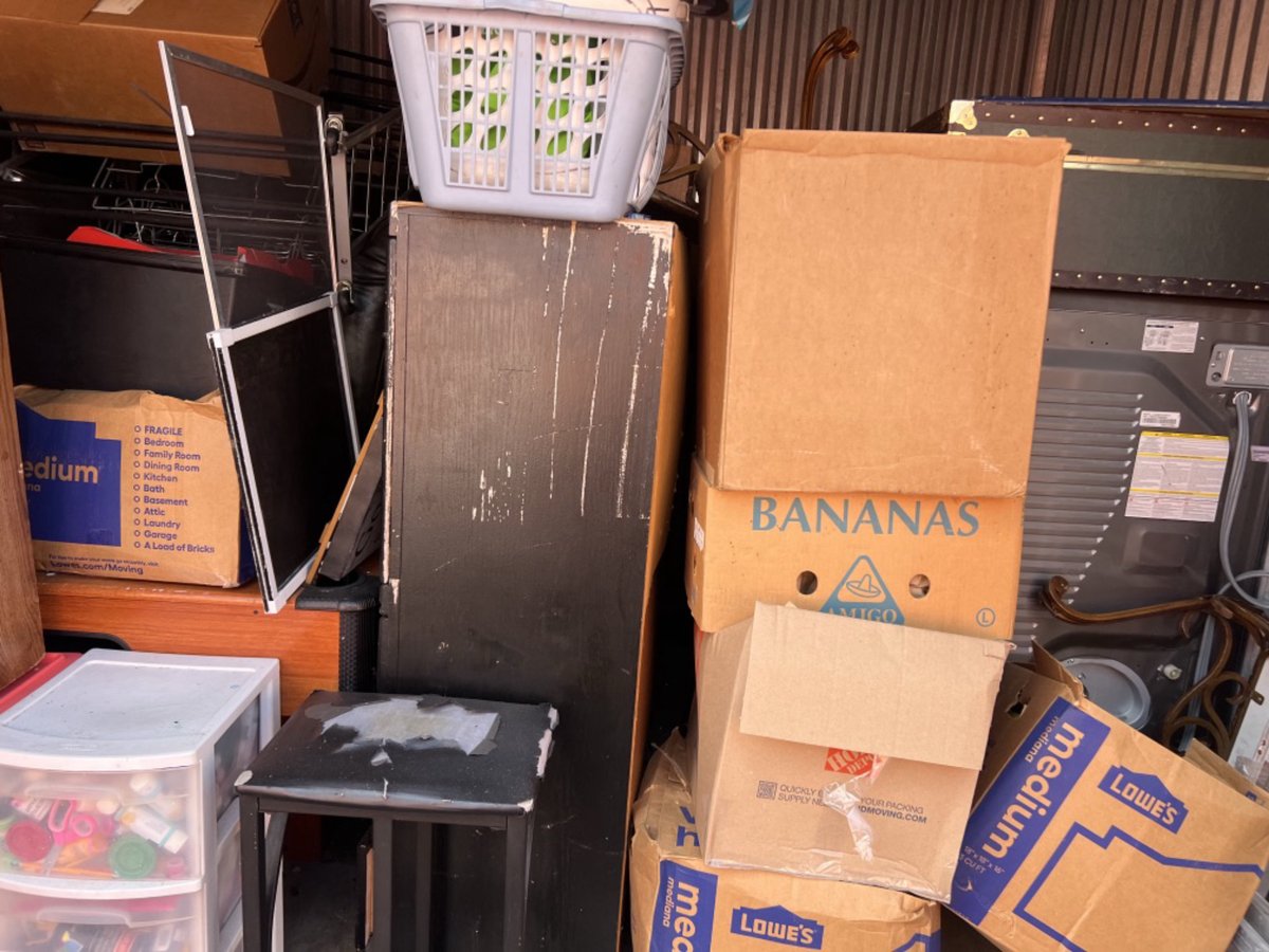 10 x 10 storage unit in Ft Lauderdale, FL