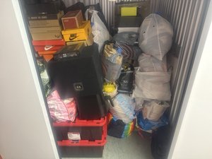 5 x 5 storage unit in Gardena, CA