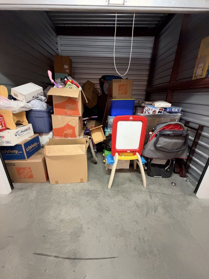 10 x 10 storage unit in La Mirada, CA