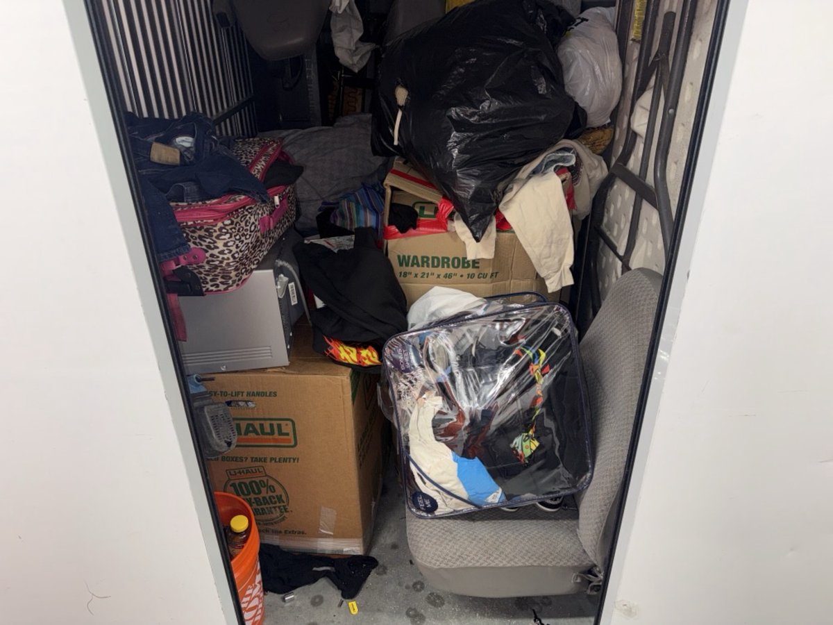 5 x 10 storage unit in Gardena, CA