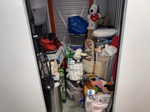 5 x 5 storage unit in Gardena, CA