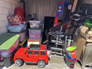 10 x 10 storage unit in Ft Lauderdale, FL