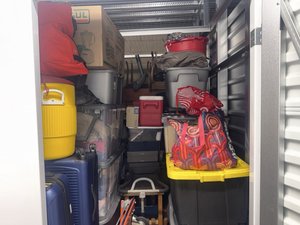 5 x 10 storage unit in Gardena, CA