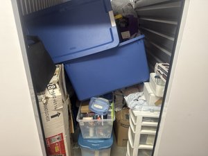 5 x 10 storage unit in Gardena, CA