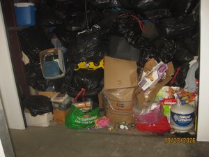 10 x 11 storage unit in Van Nuys, CA