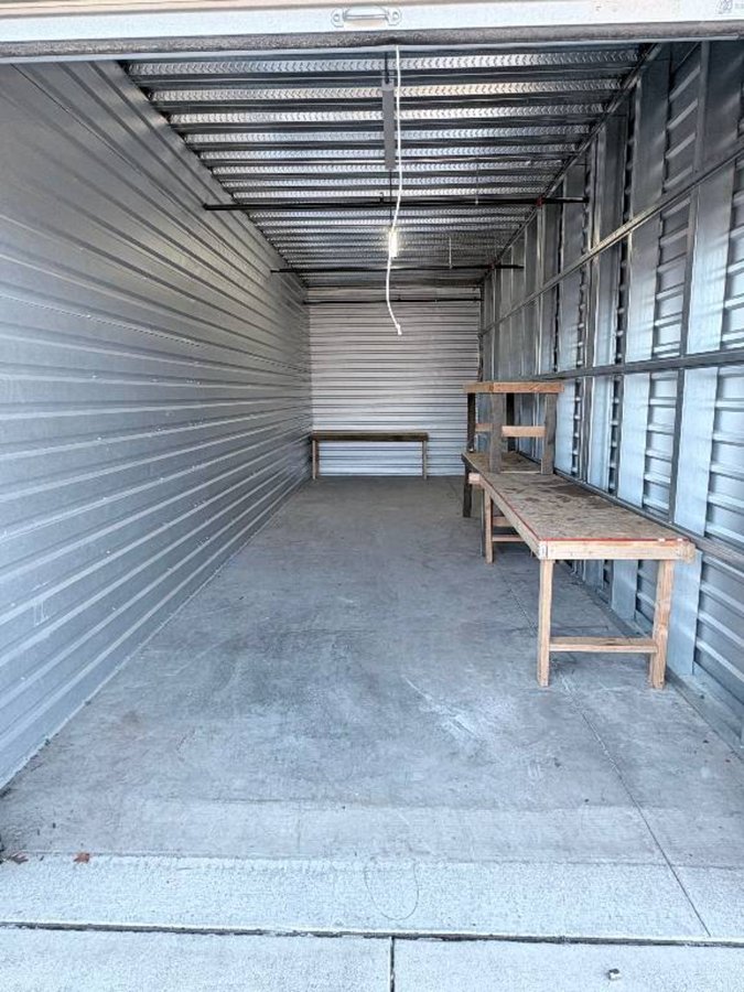 10 x 30 storage unit in Rancho Cordova, CA