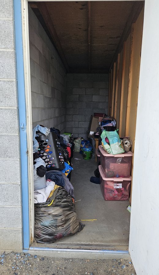 4 x 15 storage unit in Grandview, WA