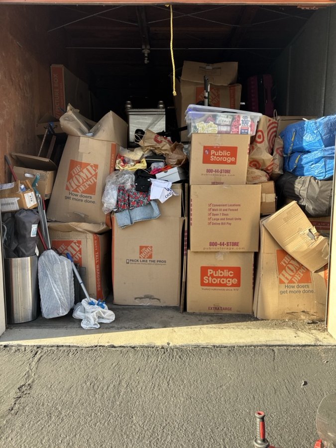 10 x 15 storage unit in Orange, CA