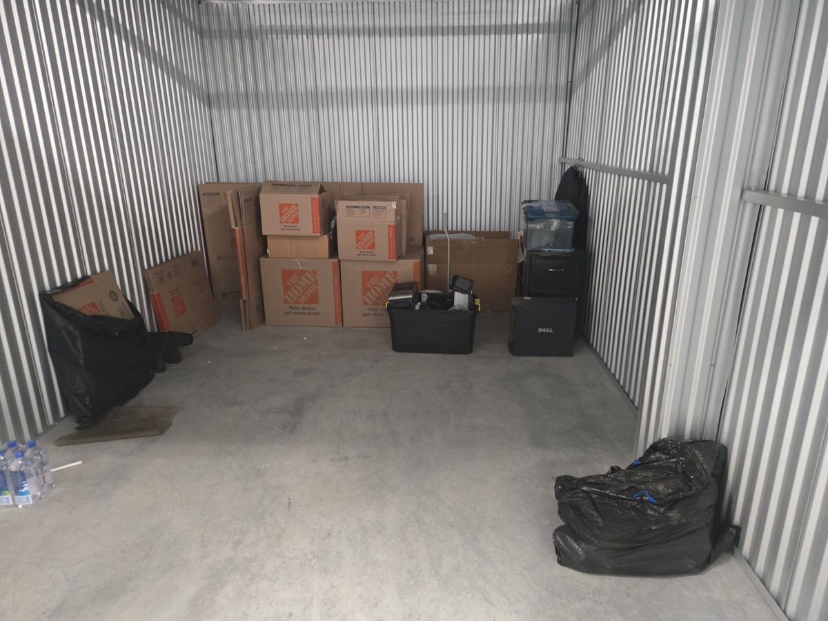10 x 15 storage unit in Columbia, MD