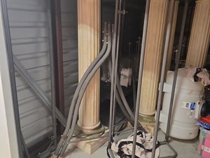 10 x 10 storage unit in Baltimore, MD