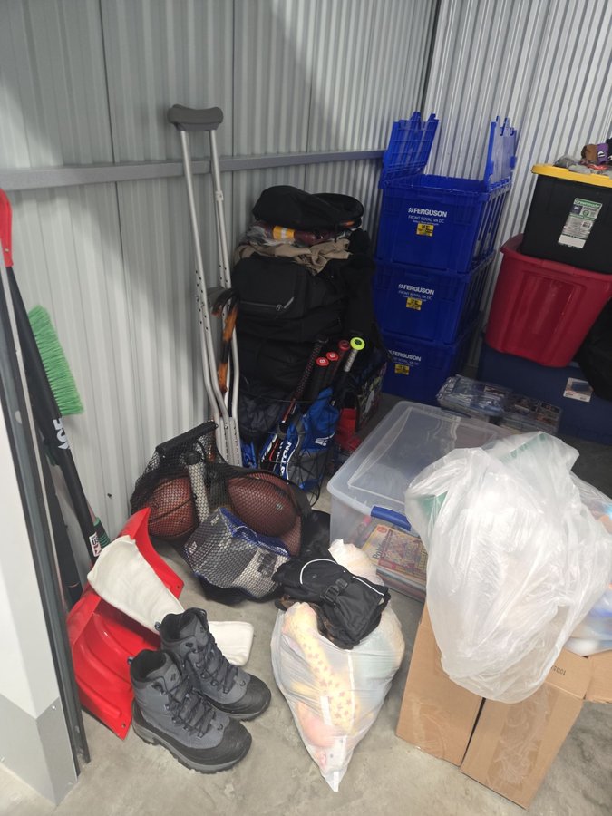 10 x 10 storage unit in Columbia, MD