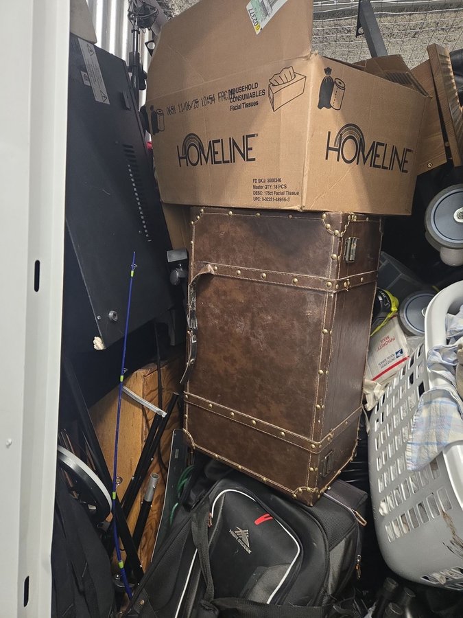 5 x 10 storage unit in Baltimore, MD