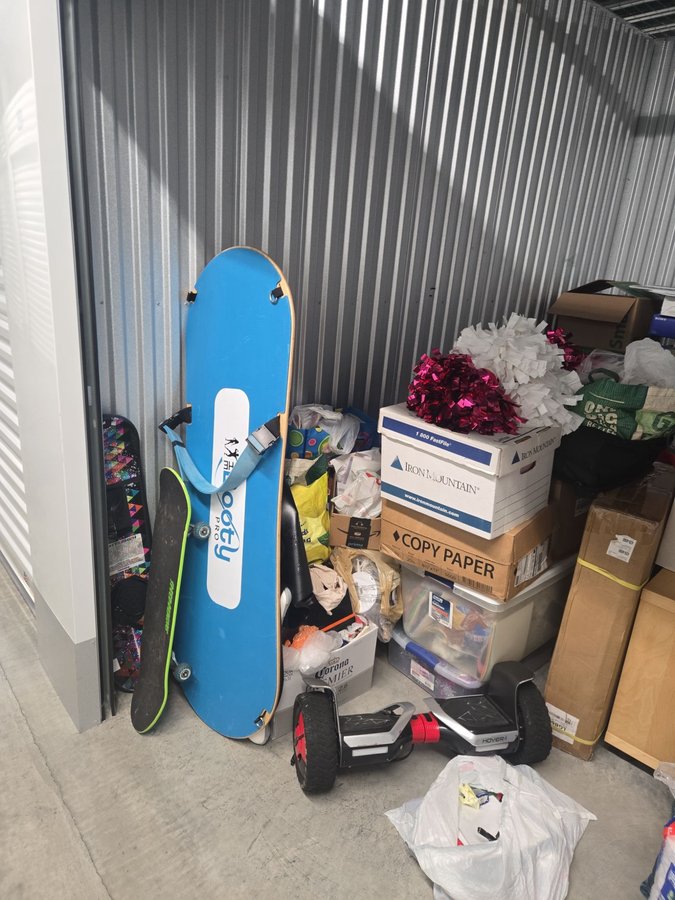 10 x 10 storage unit in Columbia, MD