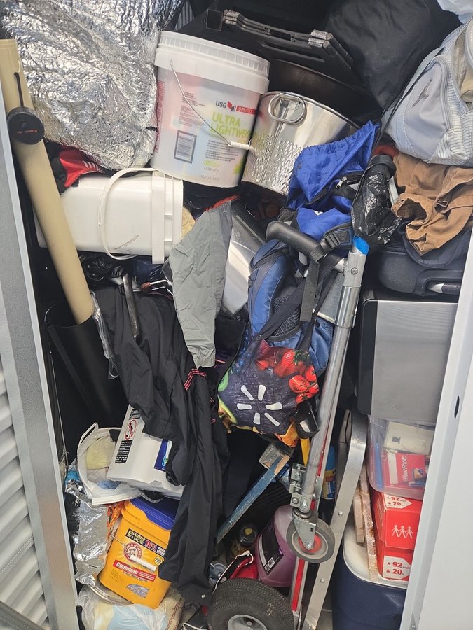 5 x 10 storage unit in Elkridge, MD