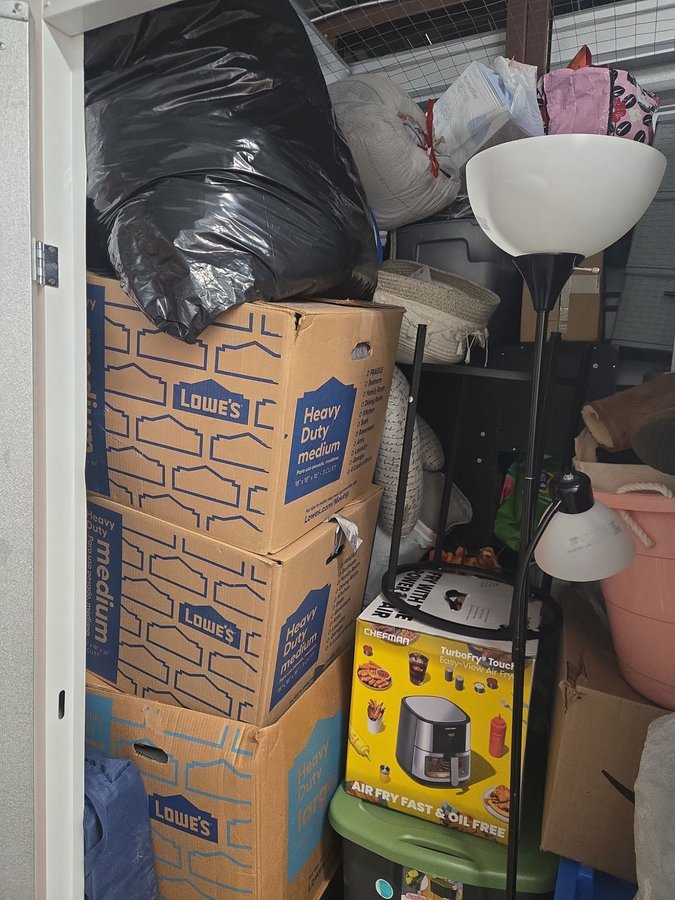 5 x 5 storage unit in Baltimore, MD
