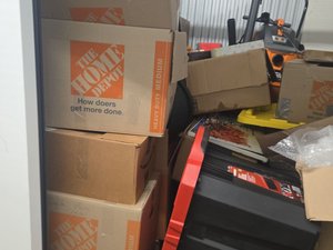7 x 10 storage unit in Baltimore, MD