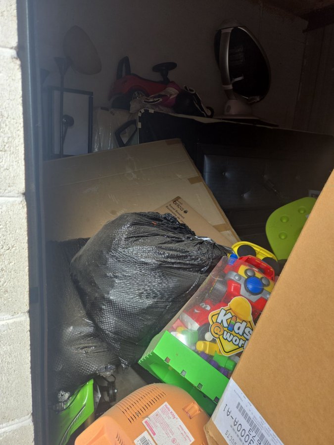10 x 10 storage unit in Windsor Mill, MD