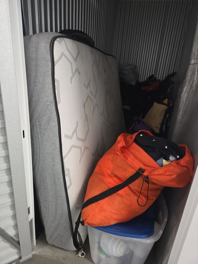 5 x 10 storage unit in Baltimore, MD