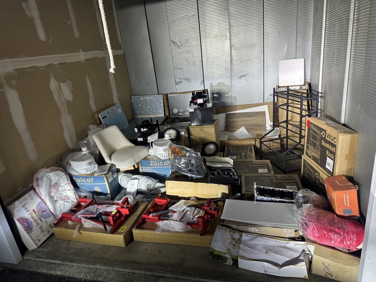 10 x 10 storage unit in Moreno Valley, CA