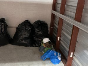 10 x 10 storage unit in Silver Spring, MD