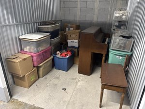 7 x 10 storage unit in Baltimore, MD