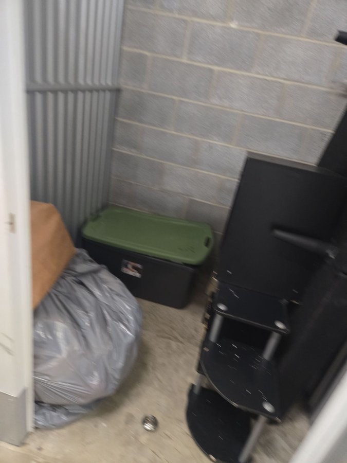 5 x 5 storage unit in Baltimore, MD