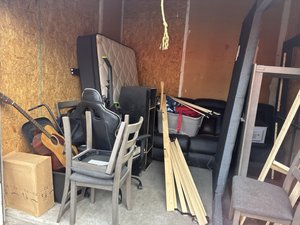 10 x 10 storage unit in Baltimore, MD
