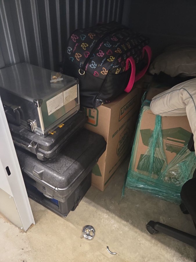 5 x 5 storage unit in Baltimore, MD